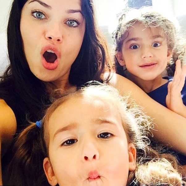 Adriana Lima Children, daughters Adriana Lima Children