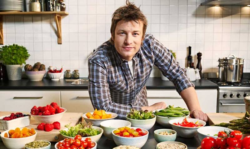 TV chef Jamie Oliver`s weight - 154 pounds (70 kg) TV chef Jamie Oliver`s height, weight and age