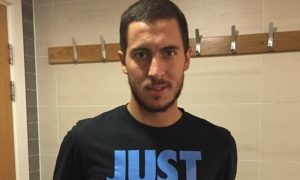 Eden Hazard's eyes and hair color