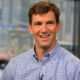 Eli Manning's eyes and hair color