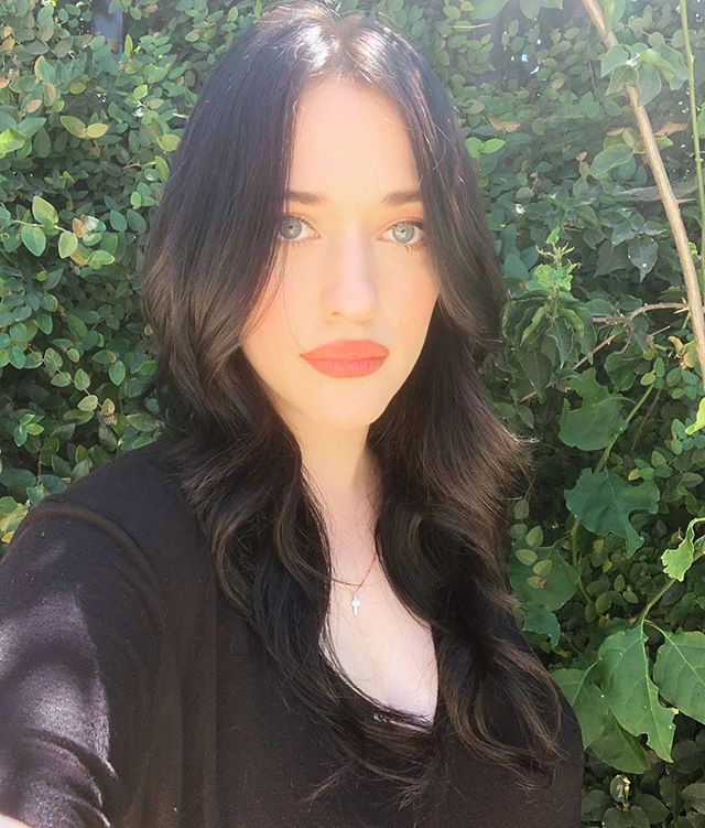Kat Dennings height,