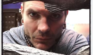 Jeff Hardy body measurements